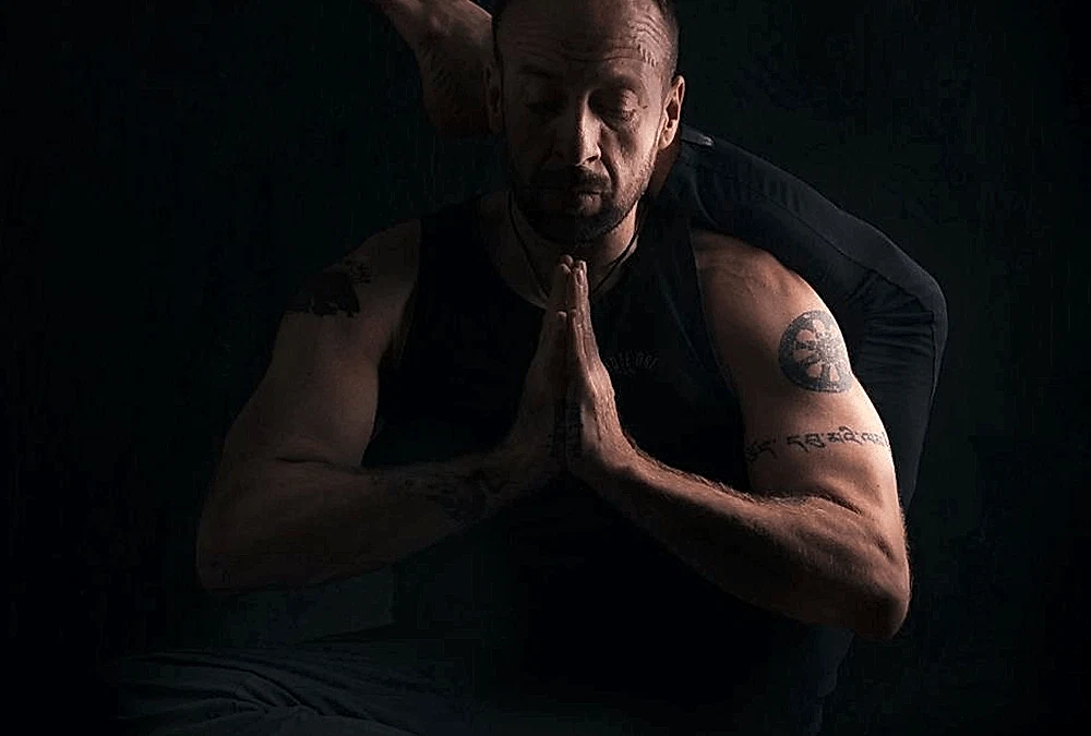 Meet Rocket Yoga Teacher Leon London